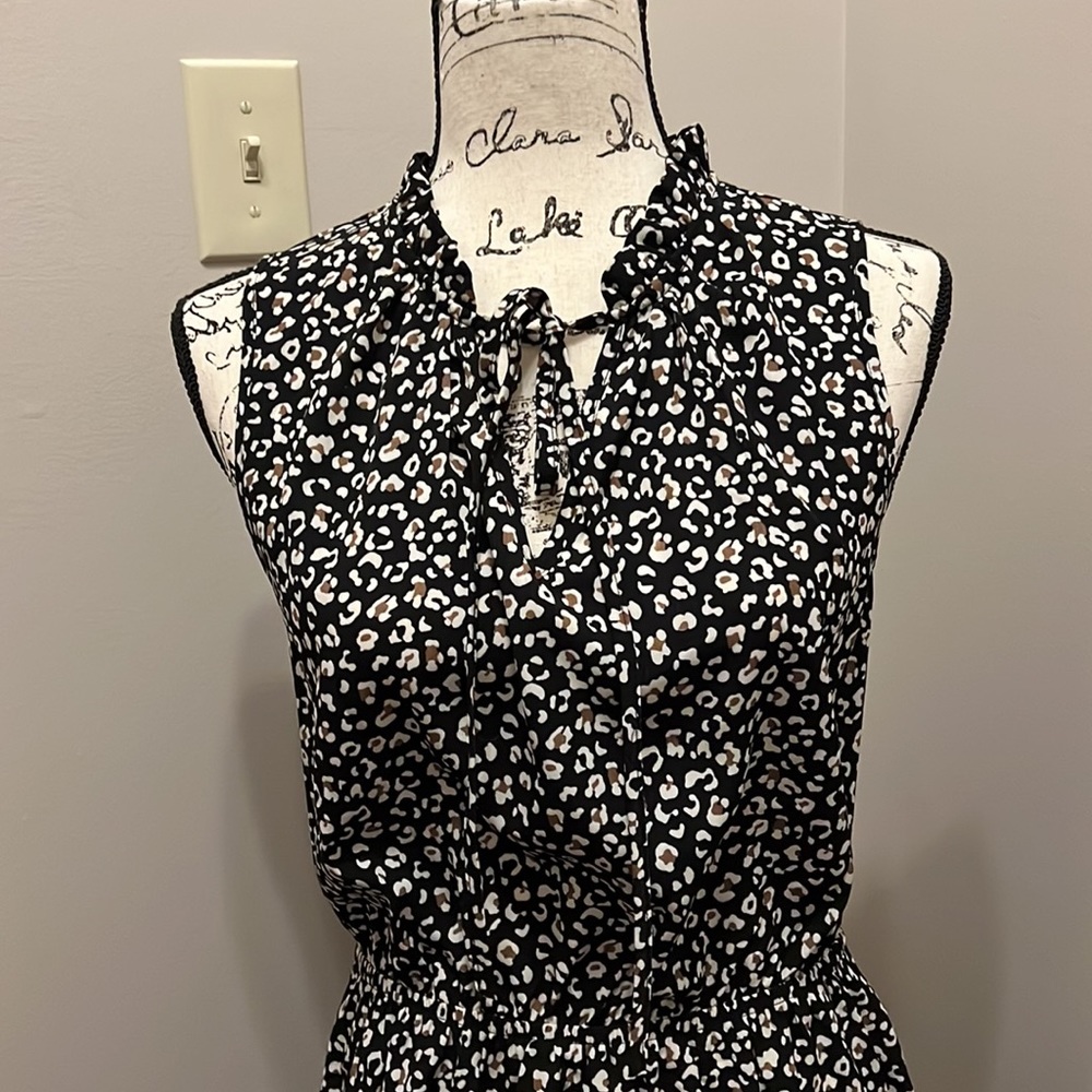 ePretty V-Neck & Tie Sleeveless 2-Tier Ruffled Summer Dress Color Black/Brown - Picture 5 of 10